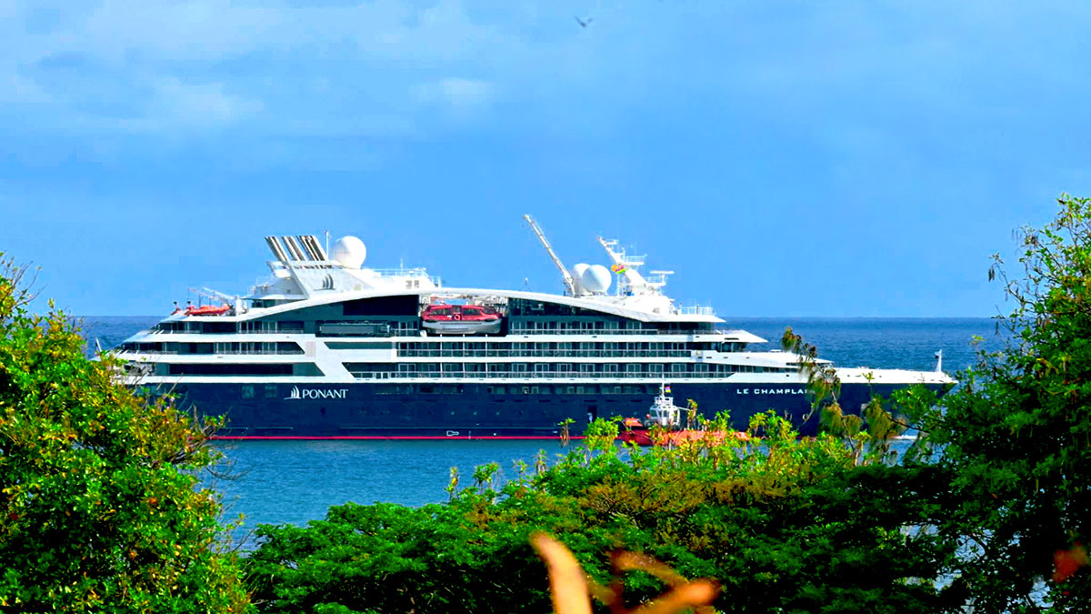 Le Champlain ouvre, le bal de l’arrivée des bateaux de croisière à Rodrigues